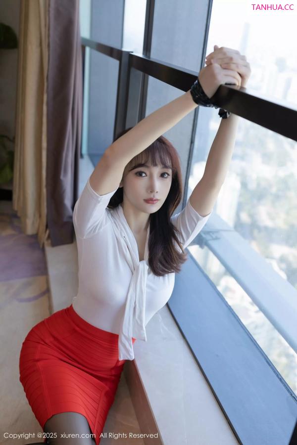 陆萱萱  [XiuRen]高清写真图 2025.03.13 No.10014 陆萱萱 美腿黑丝第15张图片
